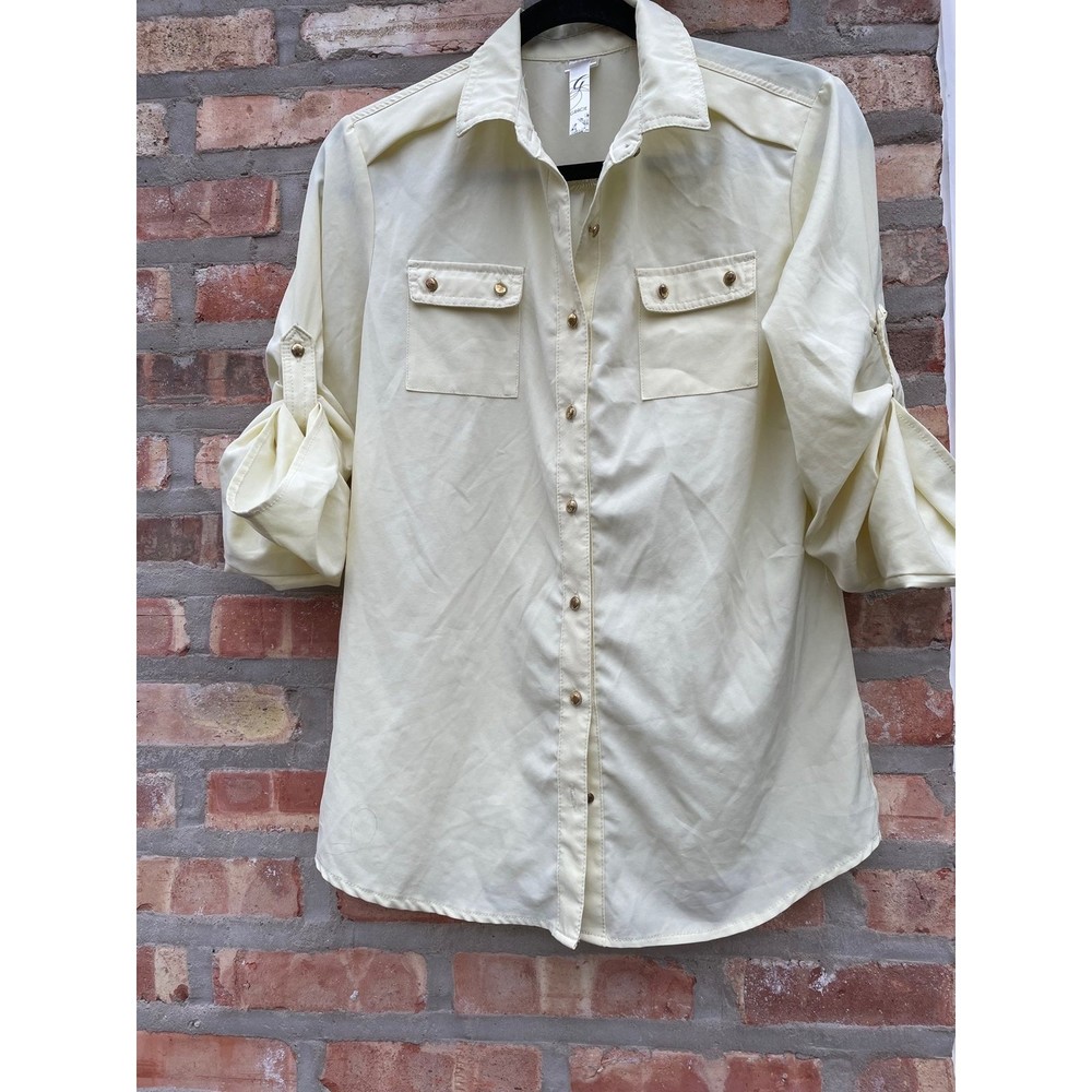 Gracie yellow button up blouse size M